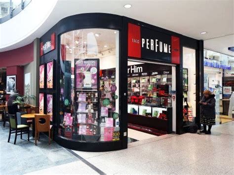 perfume shop manchester arndale.